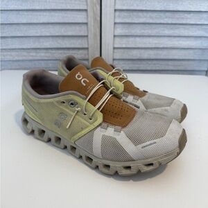On Cloud 5 Women’s Sneakers Size 8.5